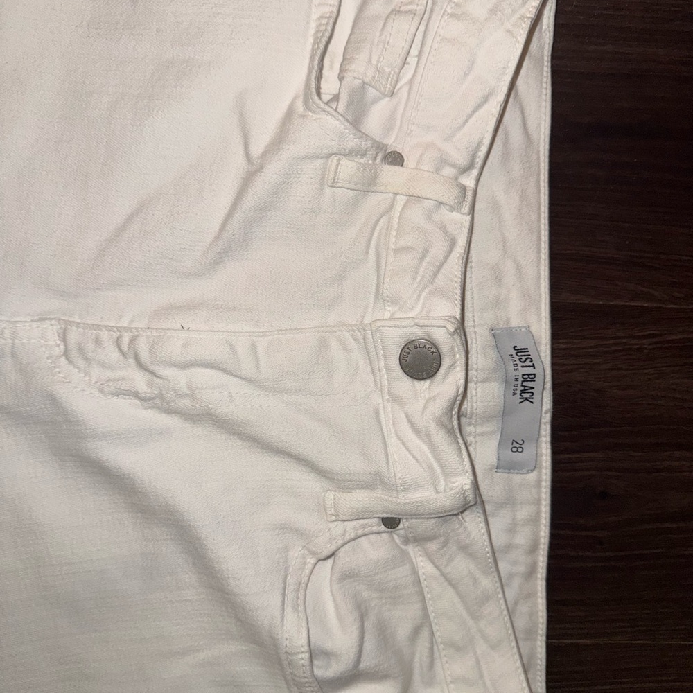 women’s white bell bottom jeans size 28 - Picture 2 of 4
